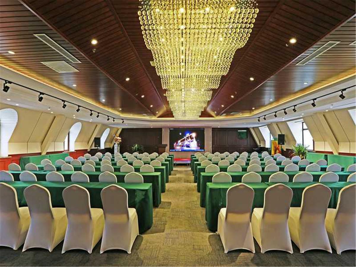 Petrochemical Engineering Hotel Harbin Exteriör bild